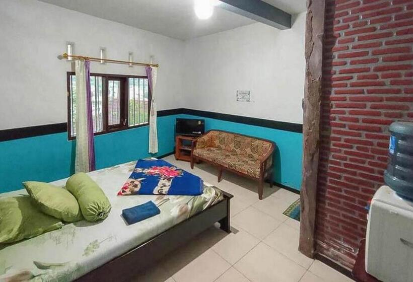 ホテル Villa Ghazani 4 At Desa Wisata Songgokerto