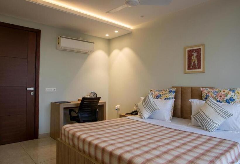Perch Service Apartment Mg Road