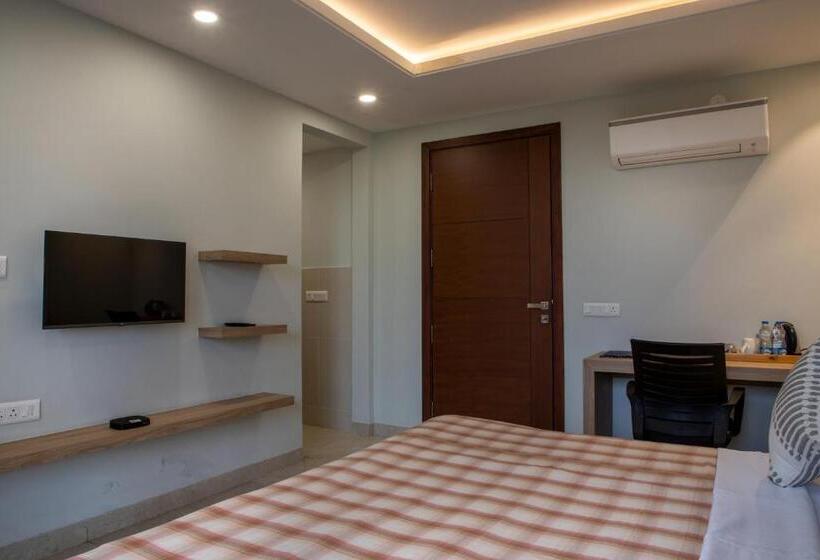 Perch Service Apartment Mg Road