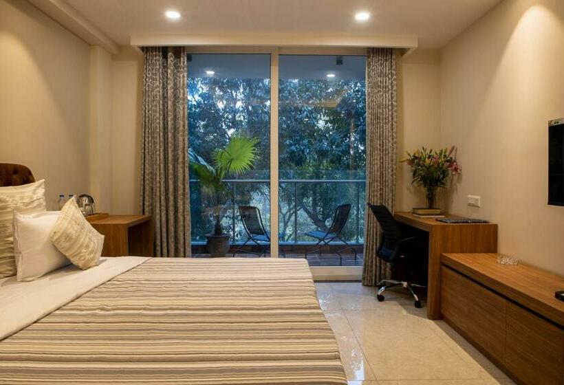 Perch Service Apartment Mg Road