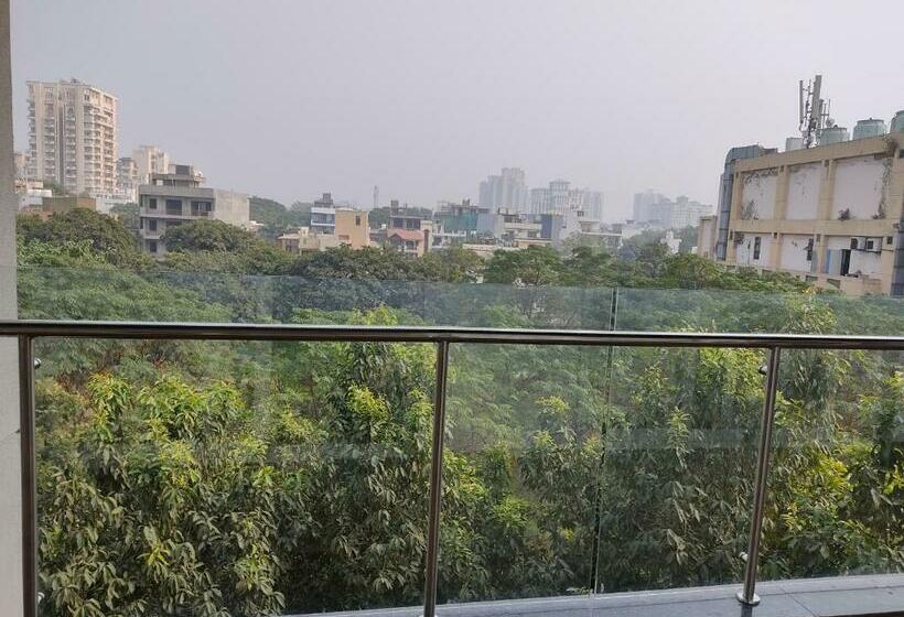 Perch Service Apartment Mg Road