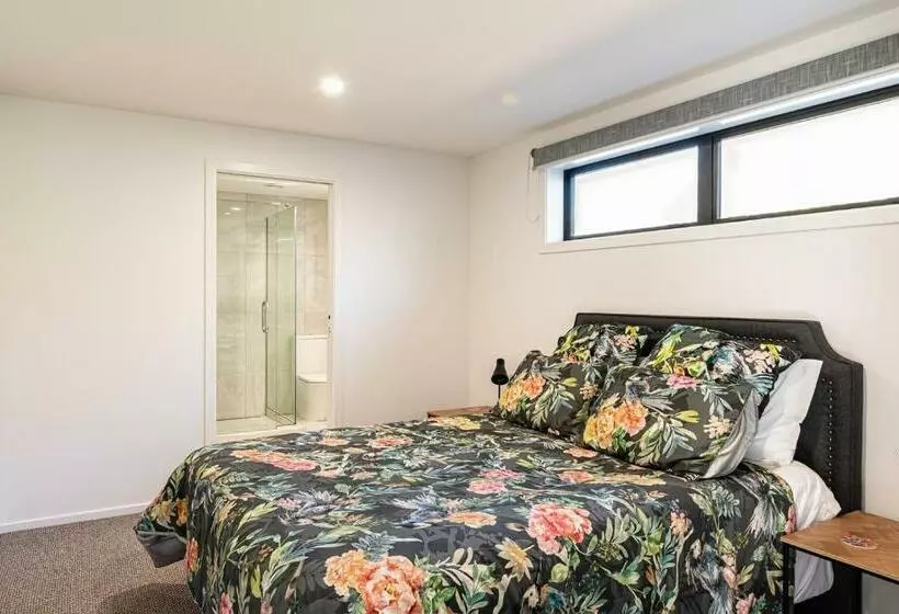 Aamiaismajoitus (B&B) Blue House On The Quay