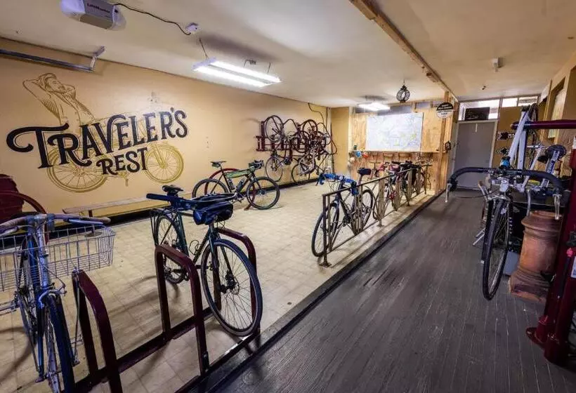 Hotelli Traveler S Rest