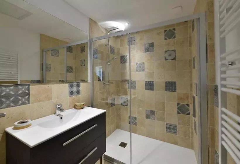 Majatalo Les Jardins De Falguière