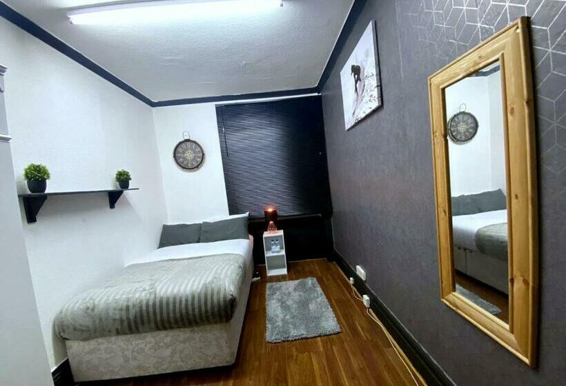 膳宿费 Townhouse 105