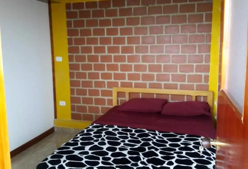 Retkeilymaja Alex Country House