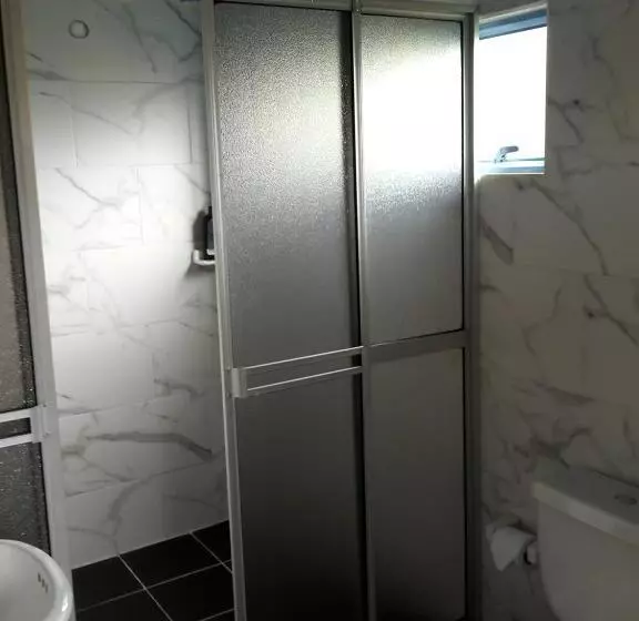 Retkeilymaja Alex Country House