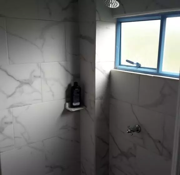 Retkeilymaja Alex Country House