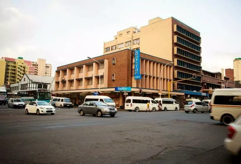 Bayside Hotel 97 Russell Street