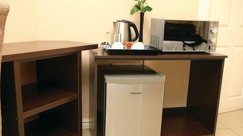 Bayside Hotel 97 Russell Street