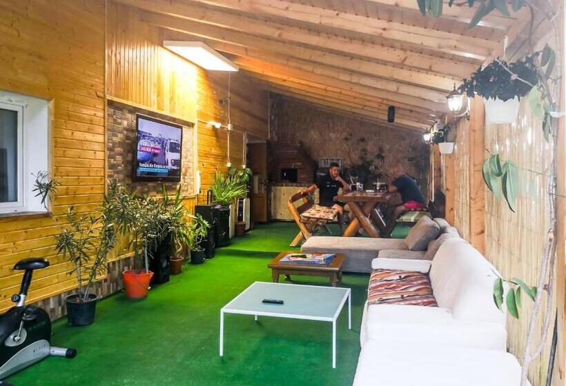 Пансион Casa De Vacanta Jeny