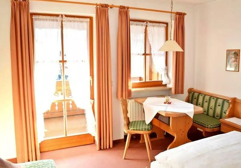 پانسیون Gästehaus Beim Foidlmoar Familie Höflinger