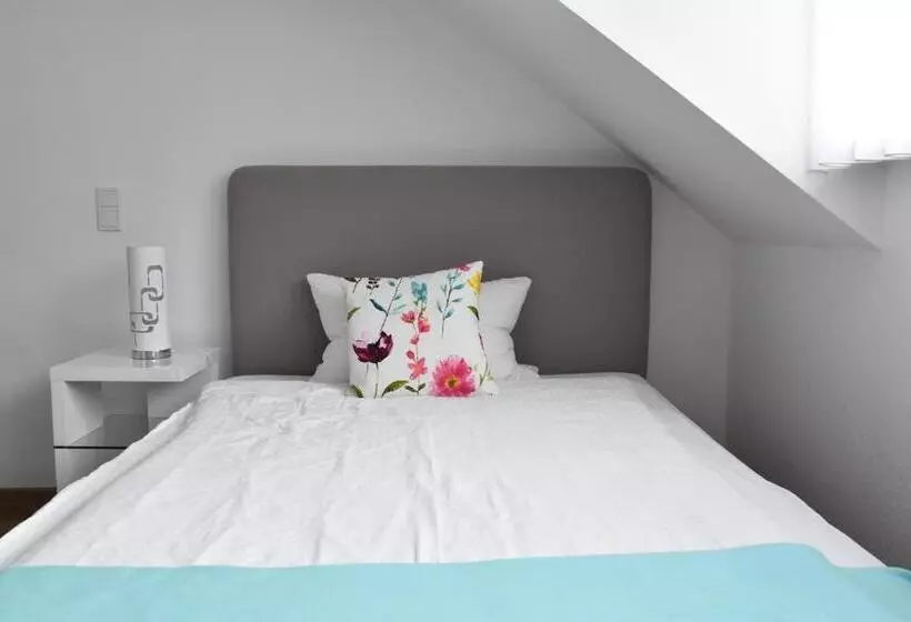 Retkeilymaja Gästehaus Weber Loskill