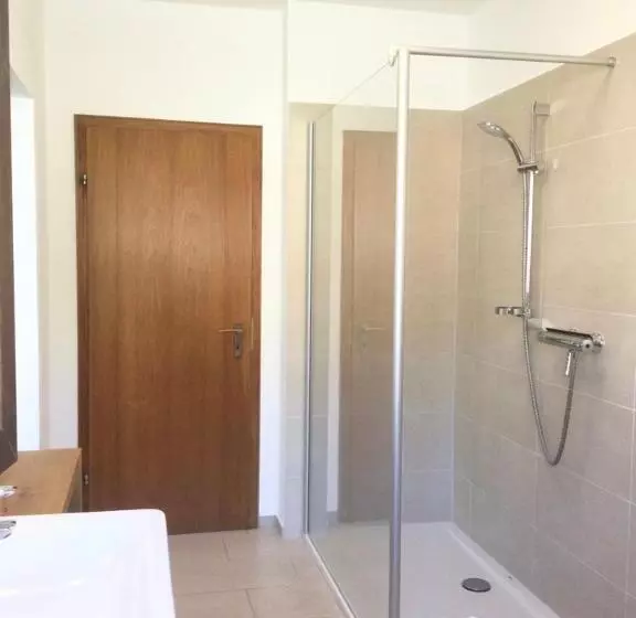 Retkeilymaja Gästehaus Weber Loskill