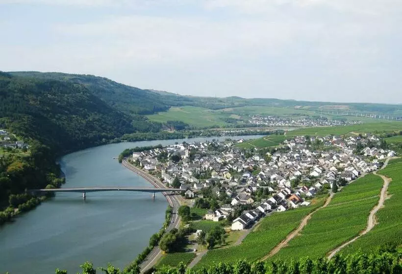 Retkeilymaja Gästehaus Weber Loskill