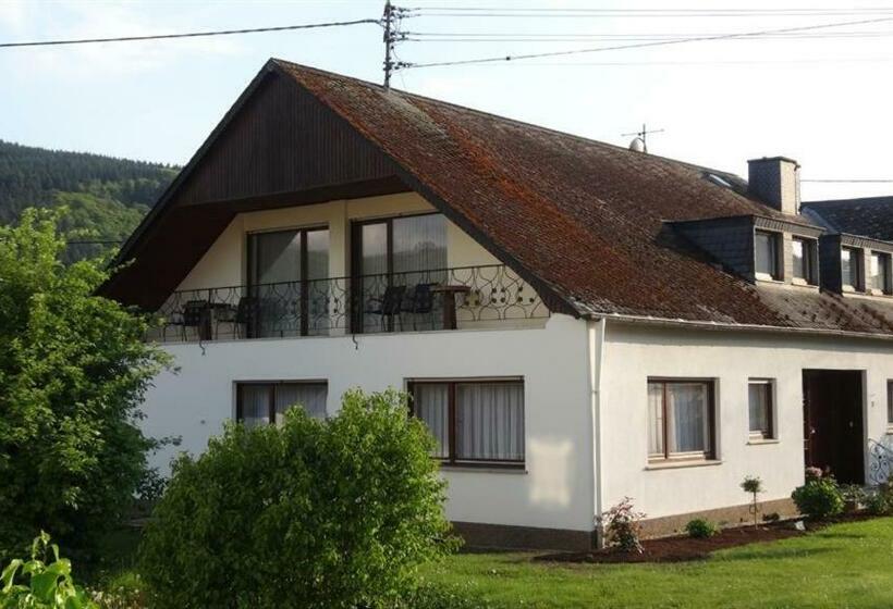 הוסטל Gästehaus Weber Loskill