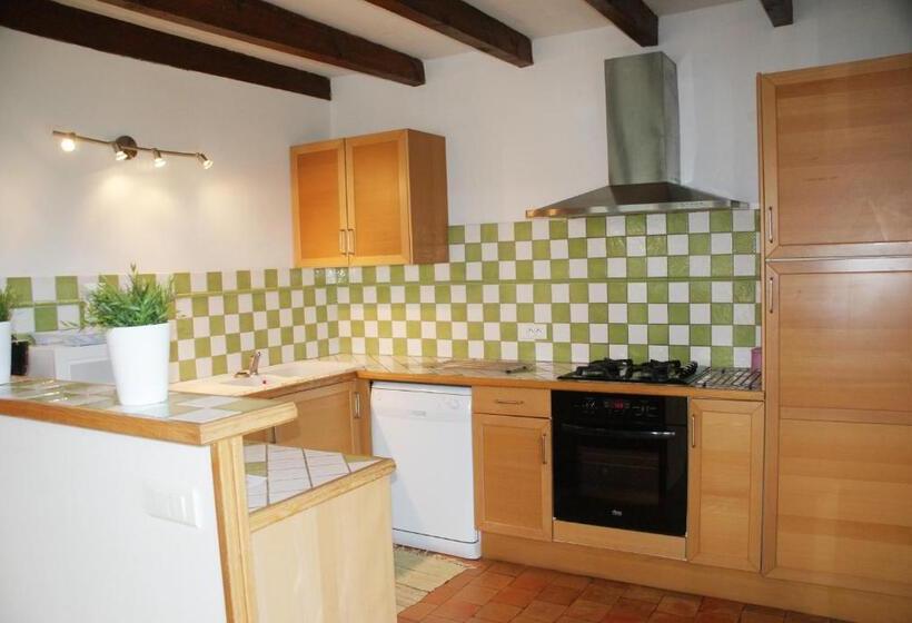 ベッドアンドブレックファースト Logis Du Patis Roux