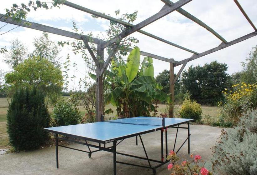 ベッドアンドブレックファースト Logis Du Patis Roux