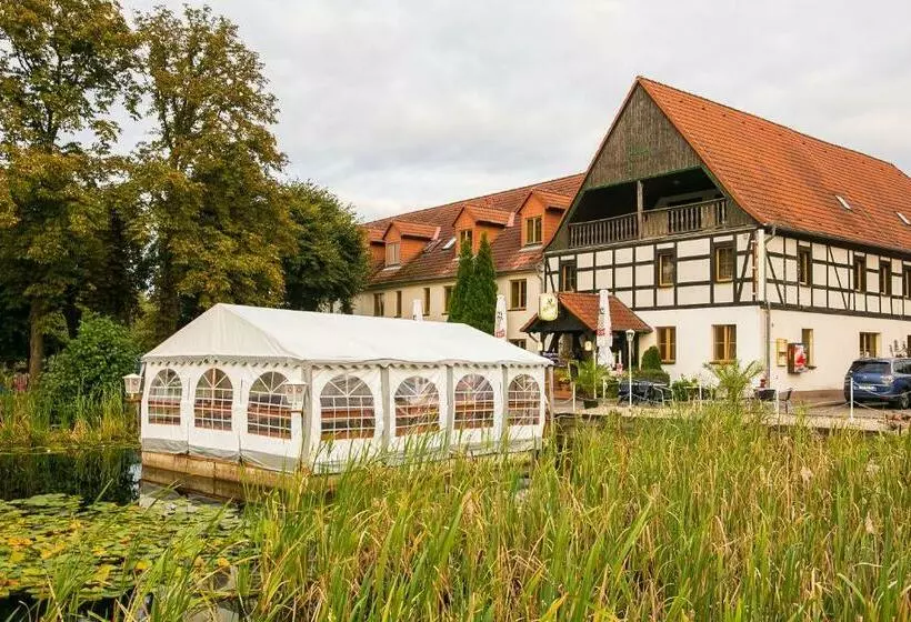 ホテル Gröbern Am See