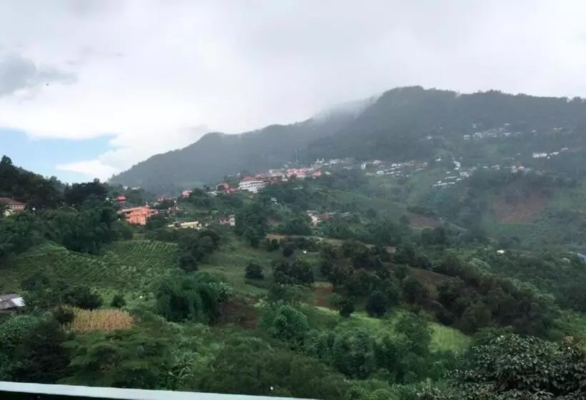 Majatalo Baan Ruam Cha