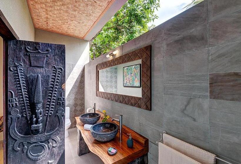 ペンション Ganesh Lodge