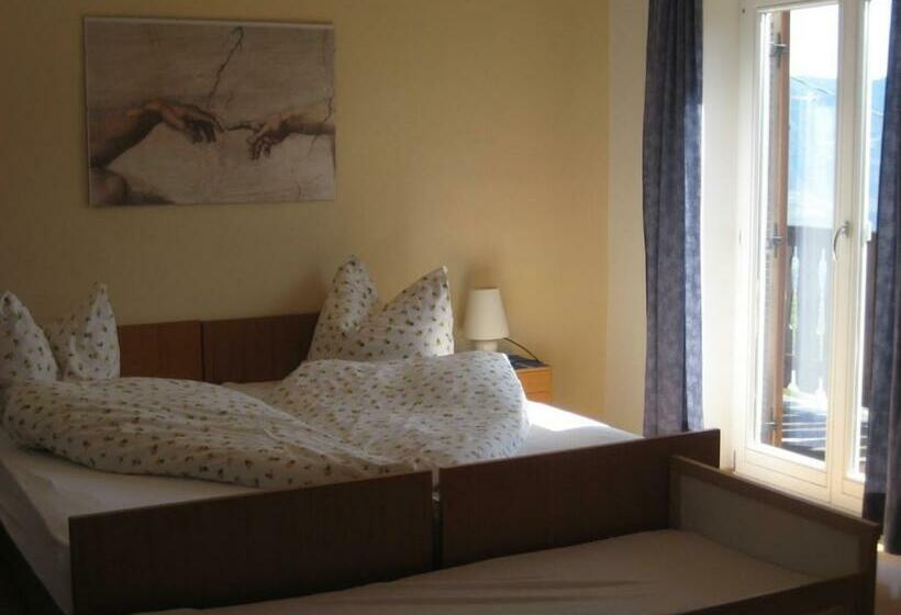 ペンション Haus Gilli