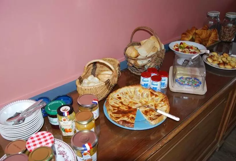 ペンション La Bergerie   Gîte Et Chambres D Hôtes