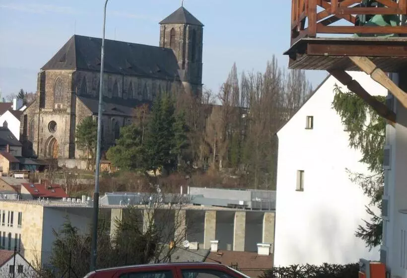 ペンション Penzion   Restaurace Na Výšince