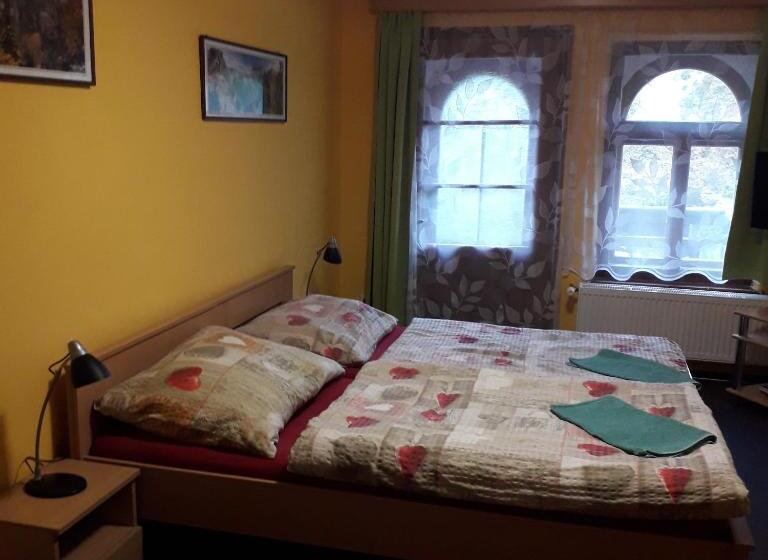 ペンション Penzion   Restaurace Na Výšince