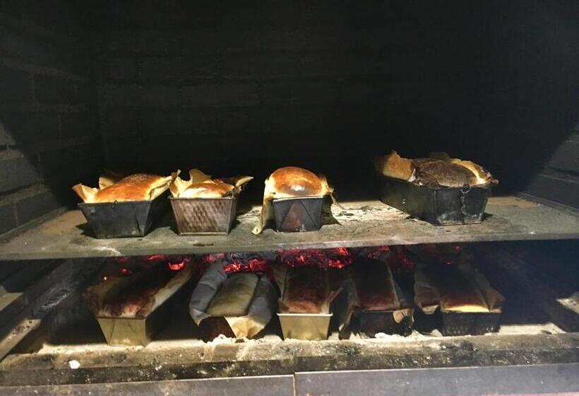 پانسیون Vila Fan Confort