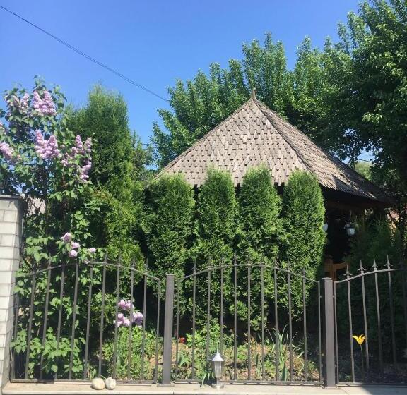 پانسیون Vila Fan Confort