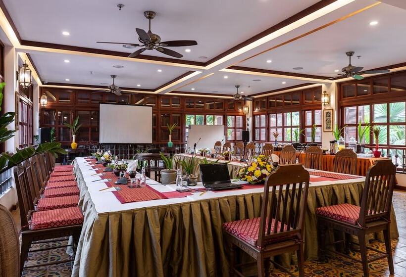 Montra Nivesha Residence And Art