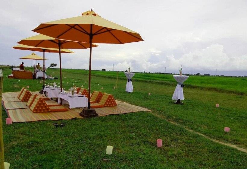 Montra Nivesha Residence And Art