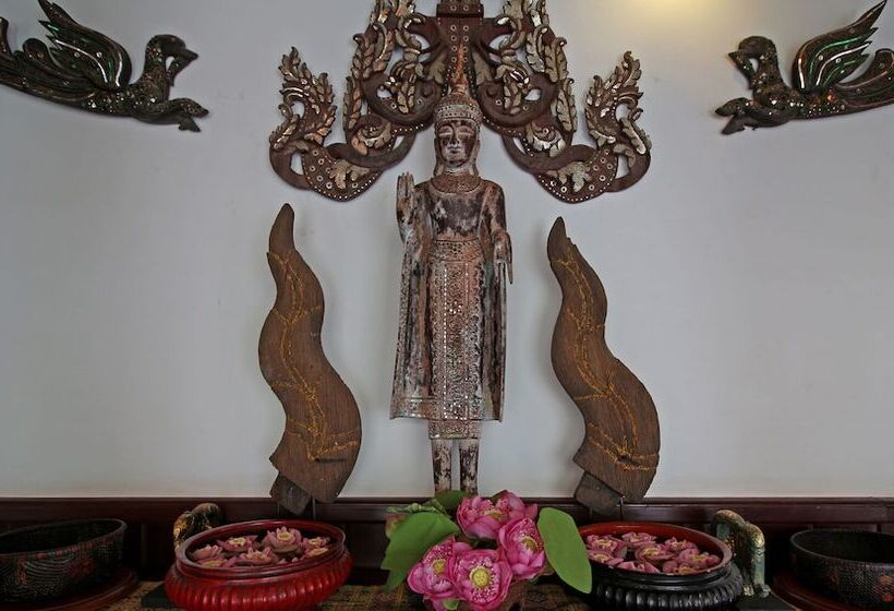 Montra Nivesha Residence And Art