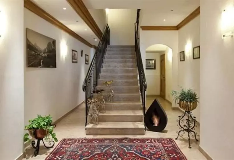 בית מלון כפרי Aquila