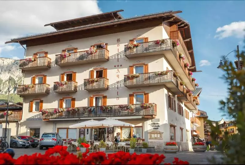 בית מלון כפרי Aquila