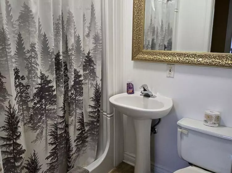 酒店 Baldachin Inn