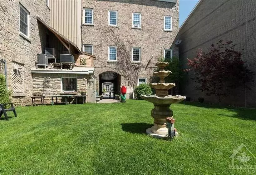 酒店 Baldachin Inn