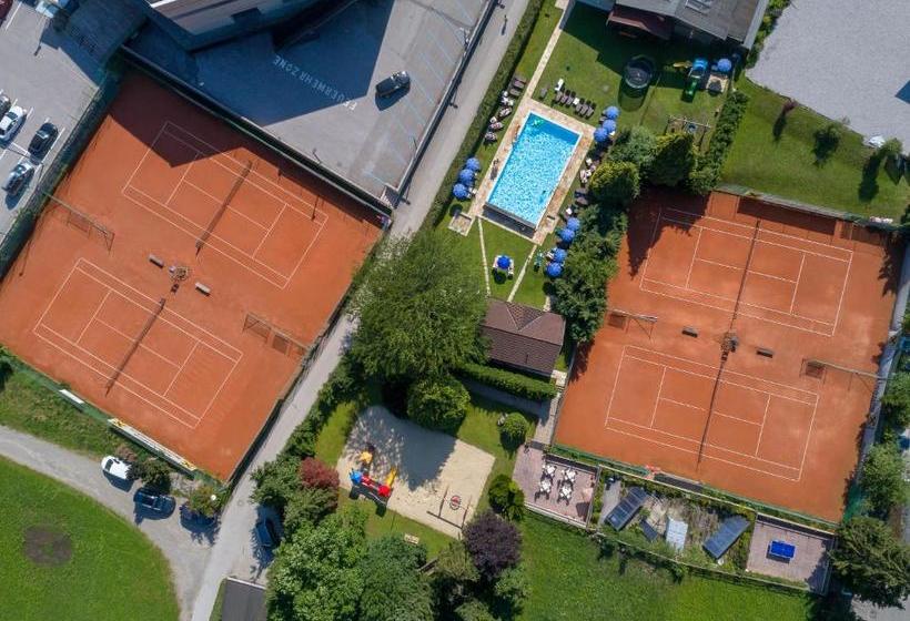 酒店 Berghof Mayrhofen Gmbh