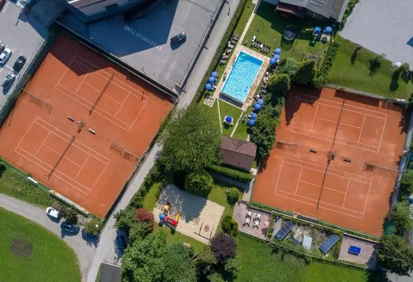 호텔 Berghof Mayrhofen Gmbh