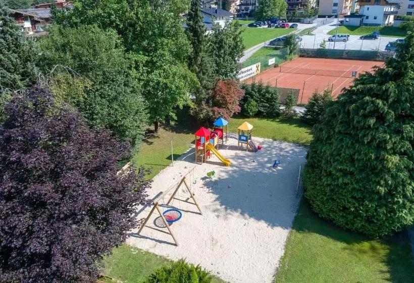 호텔 Berghof Mayrhofen Gmbh