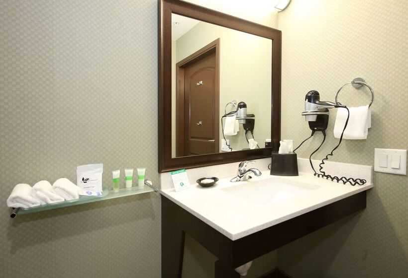 فندق Best Western Pacific Inn