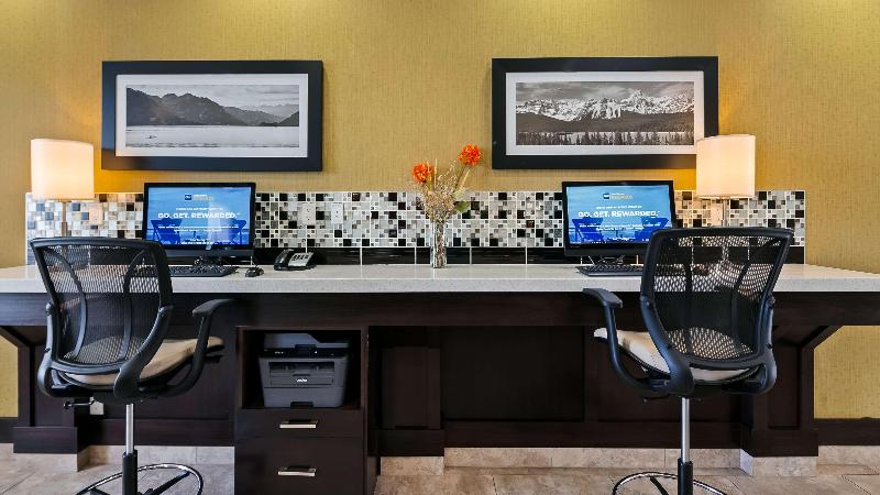 فندق Best Western Pacific Inn