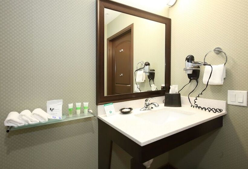 فندق Best Western Pacific Inn