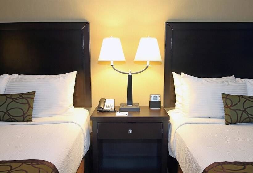 فندق Best Western Pacific Inn