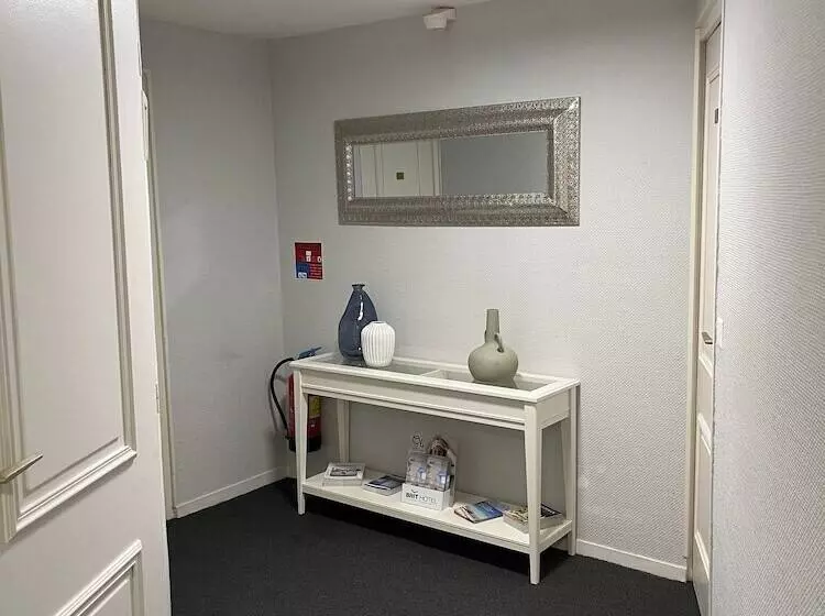 Brit Hotel Des Grands Hommes   Bordeaux Centre