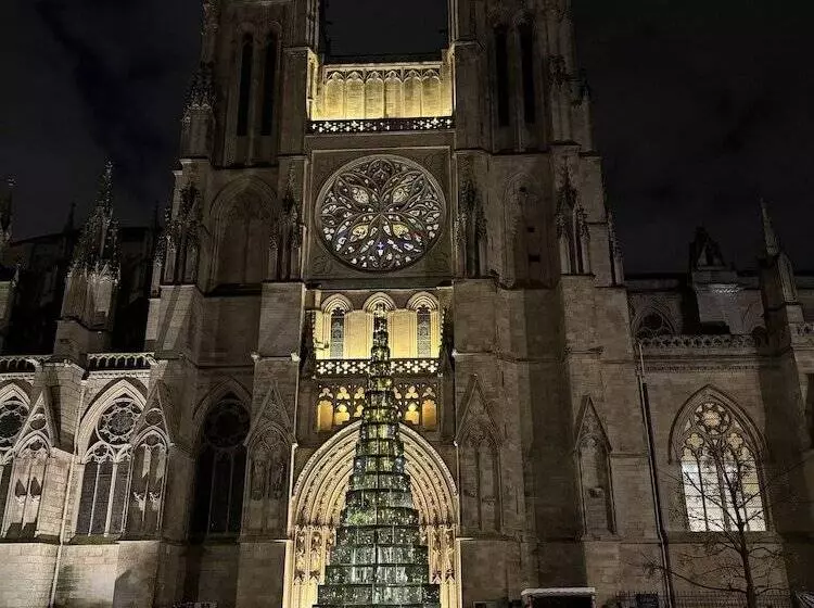 Brit Hotel Des Grands Hommes   Bordeaux Centre