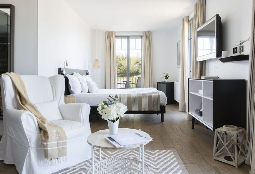 فندق Castel Beau Site