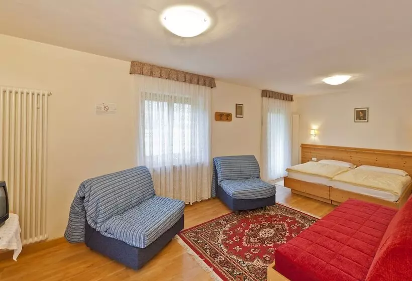 ホテル Cesa Edelweiss