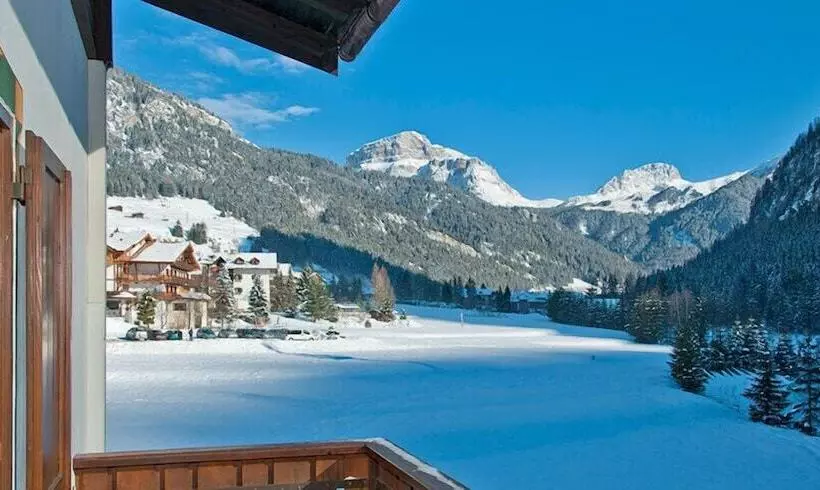 ホテル Cesa Edelweiss